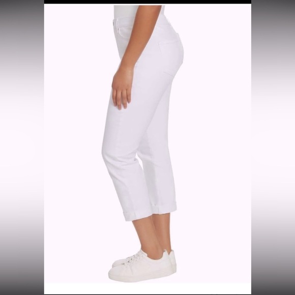 🌺 Gloria Vanderbilt Cuffed Boyfriend Jeans - Picture 1 of 10